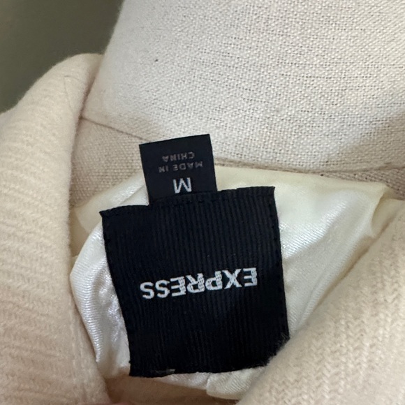 Express Elegant Cream Women's Coat - Picture 5 of 5